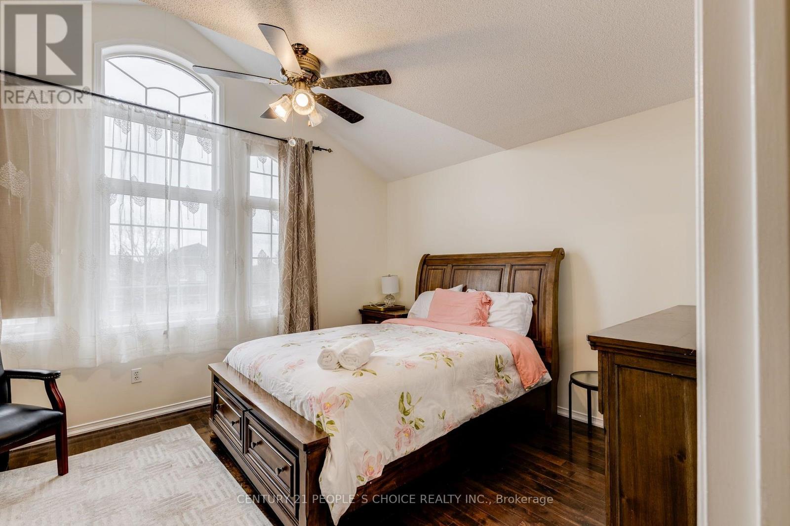 5677 Condor Place, Mississauga, Ontario  L5V 2J4 - Photo 17 - W13755572