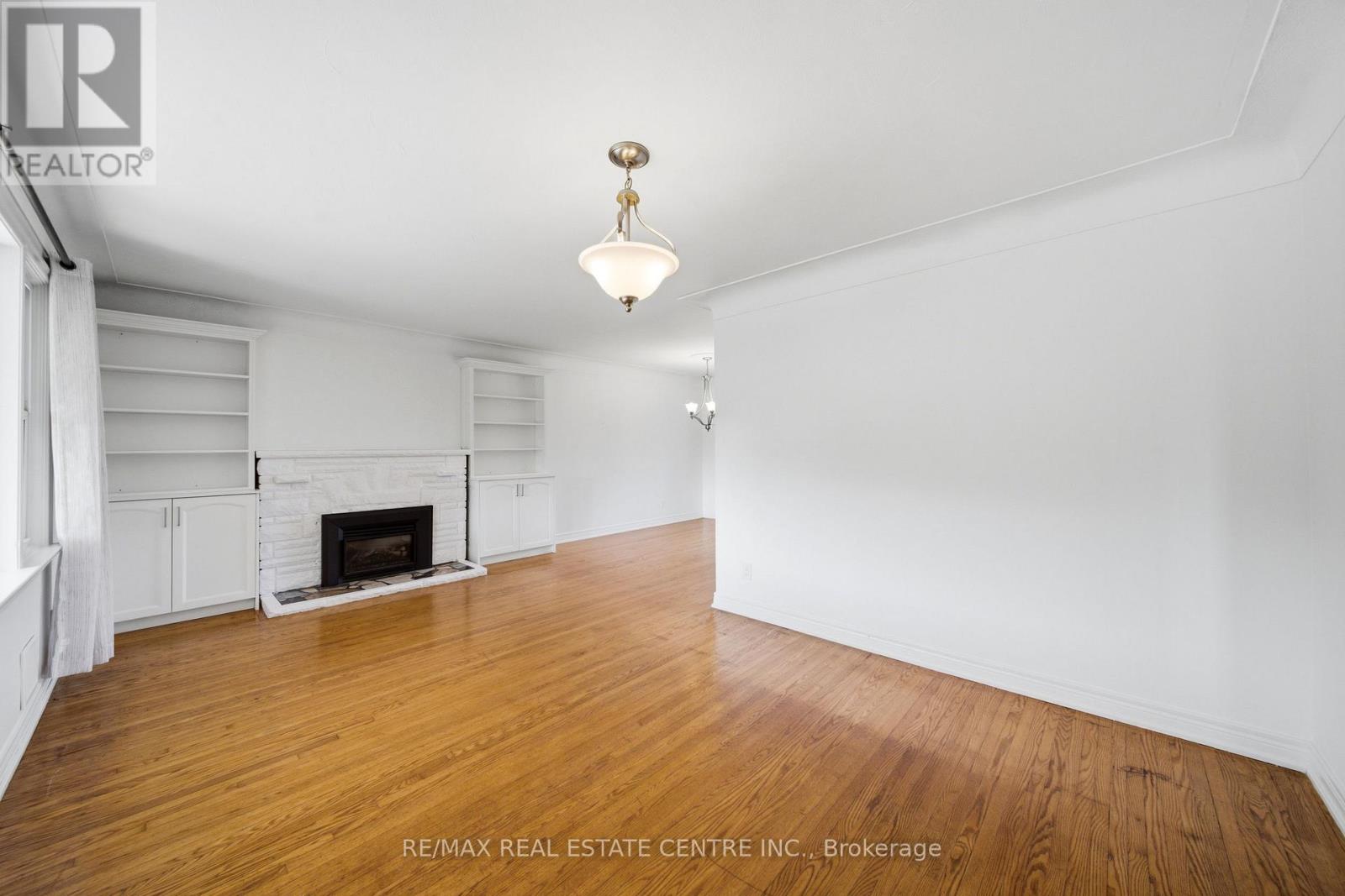 435 Parkside Drive, Hamilton, Ontario  L8B 0Y6 - Photo 12 - X13755256