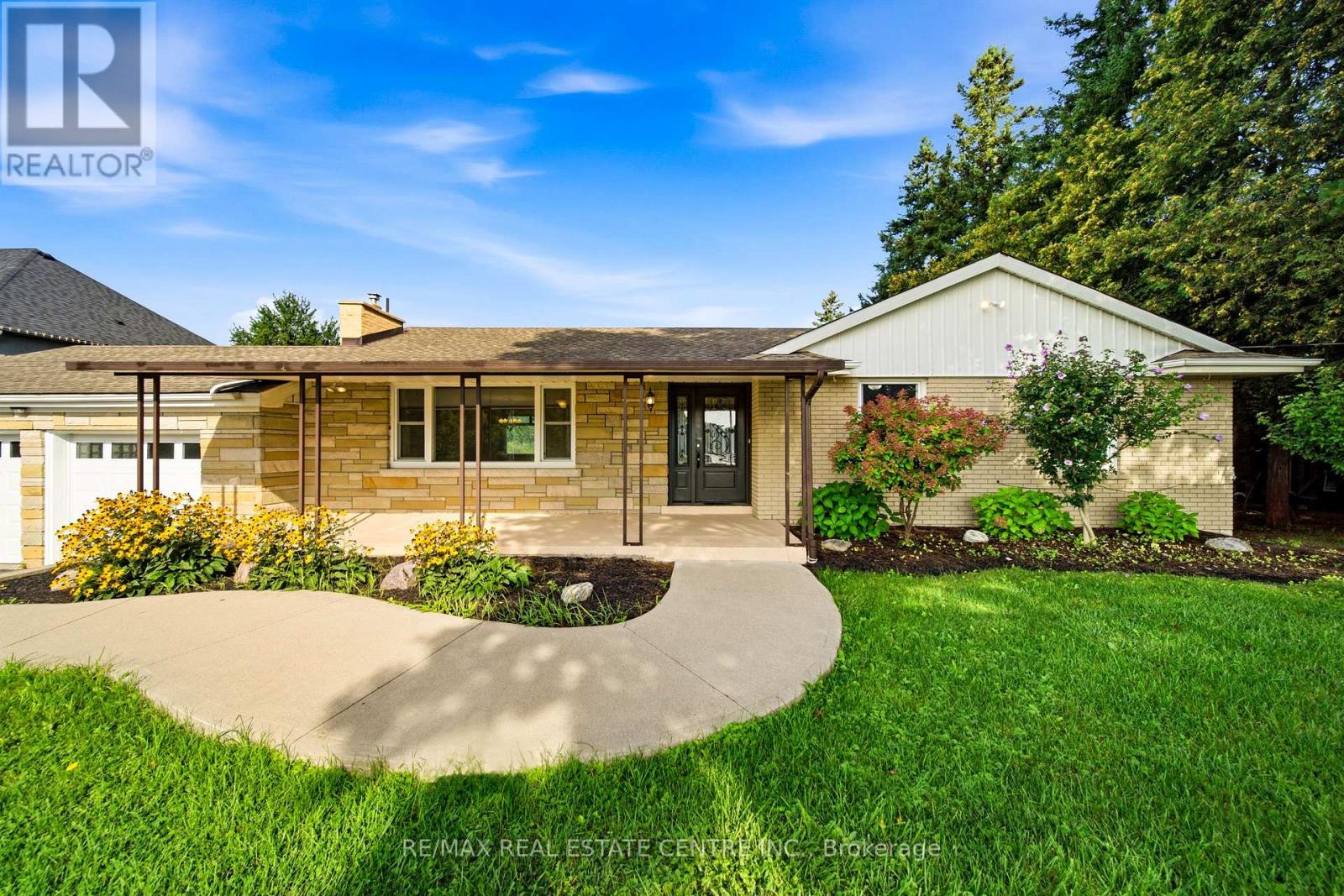 435 Parkside Drive, Hamilton, Ontario  L8B 0Y6 - Photo 4 - X13755256