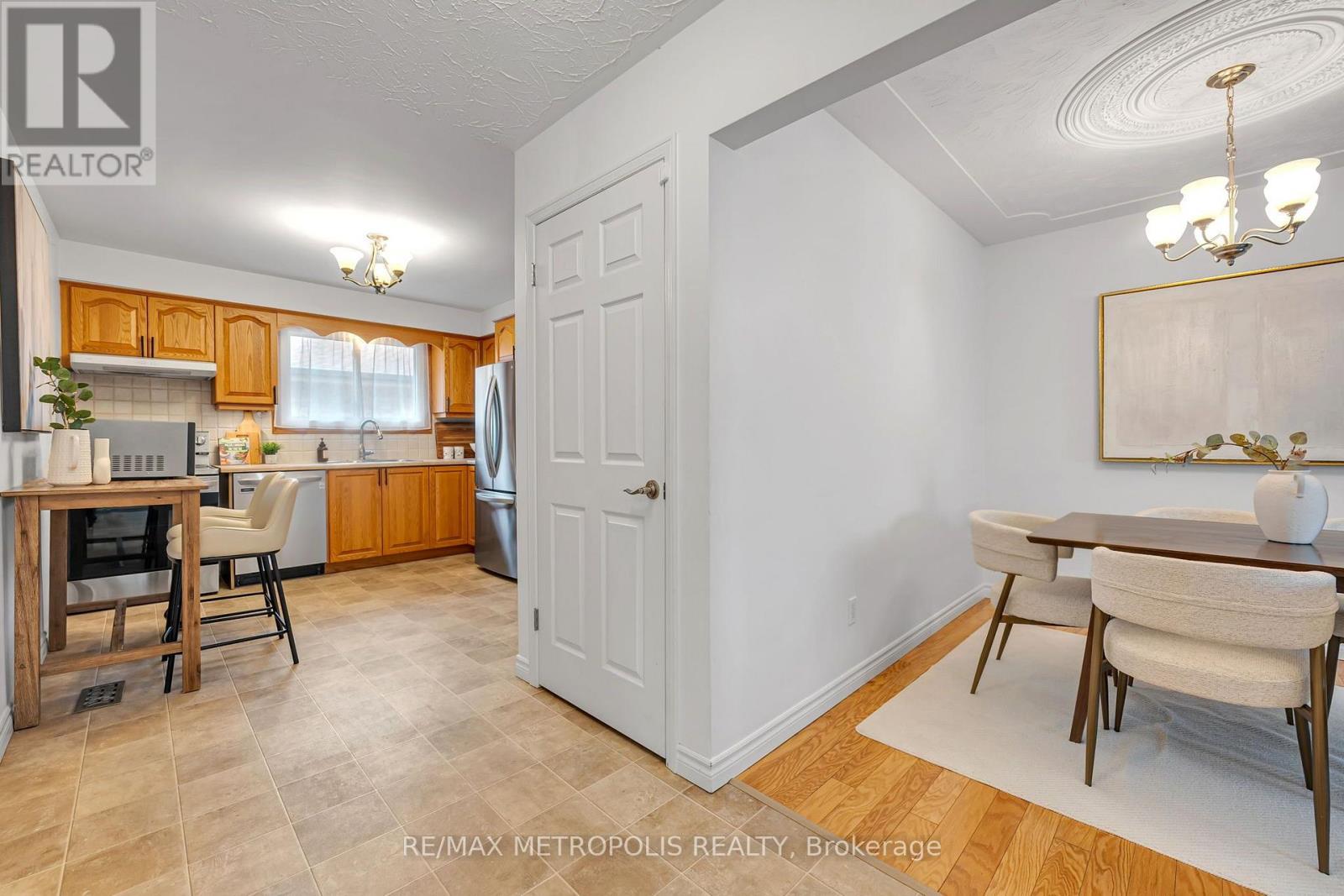 598 Black Oak Crescent, Waterloo, Ontario  N2V 1A5 - Photo 11 - X13755290