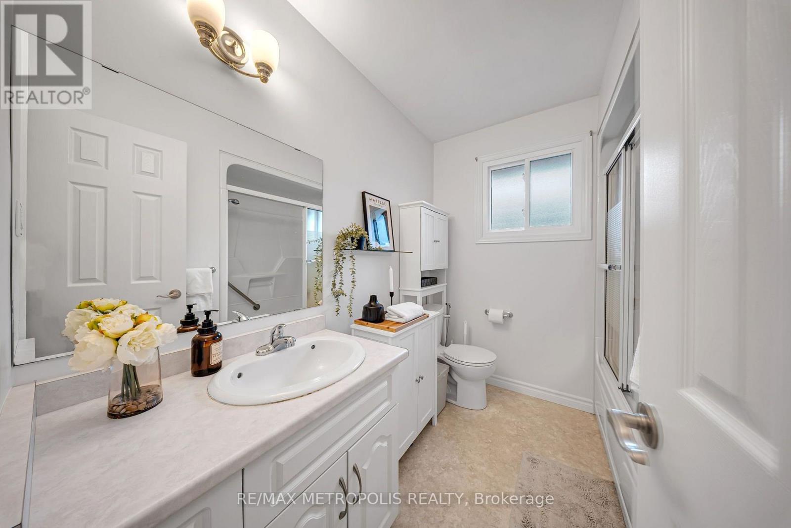 598 Black Oak Crescent, Waterloo, Ontario  N2V 1A5 - Photo 16 - X13755290