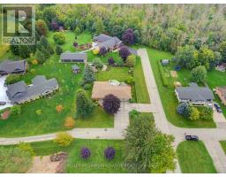 298 WOODVIEW DRIVE, North Perth, Ontario