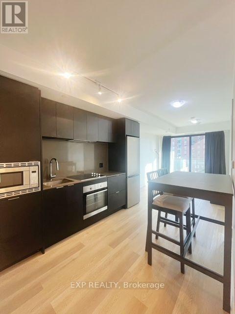 1 JARVIS STREET, Hamilton, Ontario