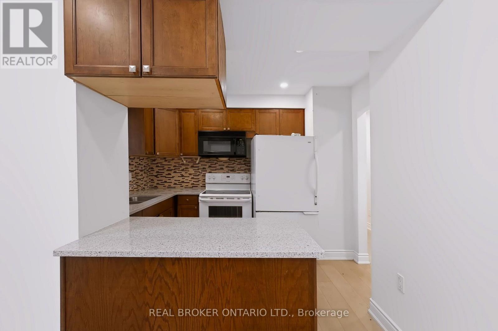 5 Nathaniel Crescent, Kitchener, Ontario N2P 1L3 - Photo 12 - X13755596