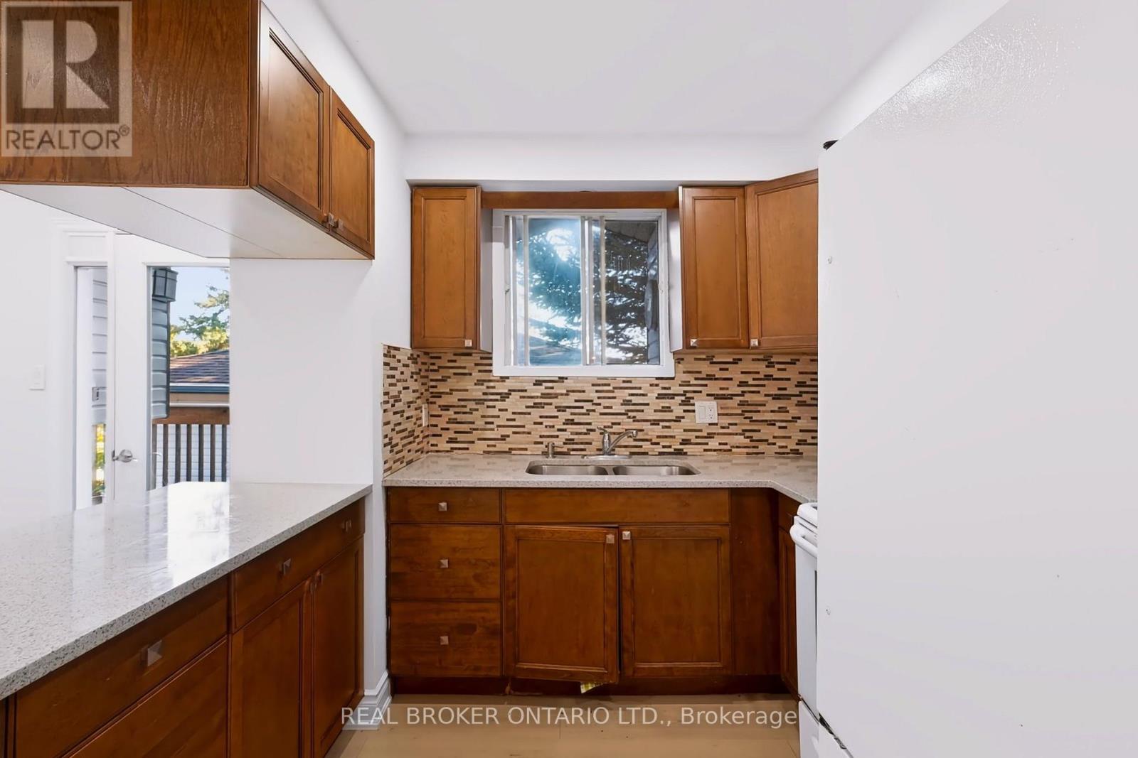 5 Nathaniel Crescent, Kitchener, Ontario N2P 1L3 - Photo 14 - X13755596