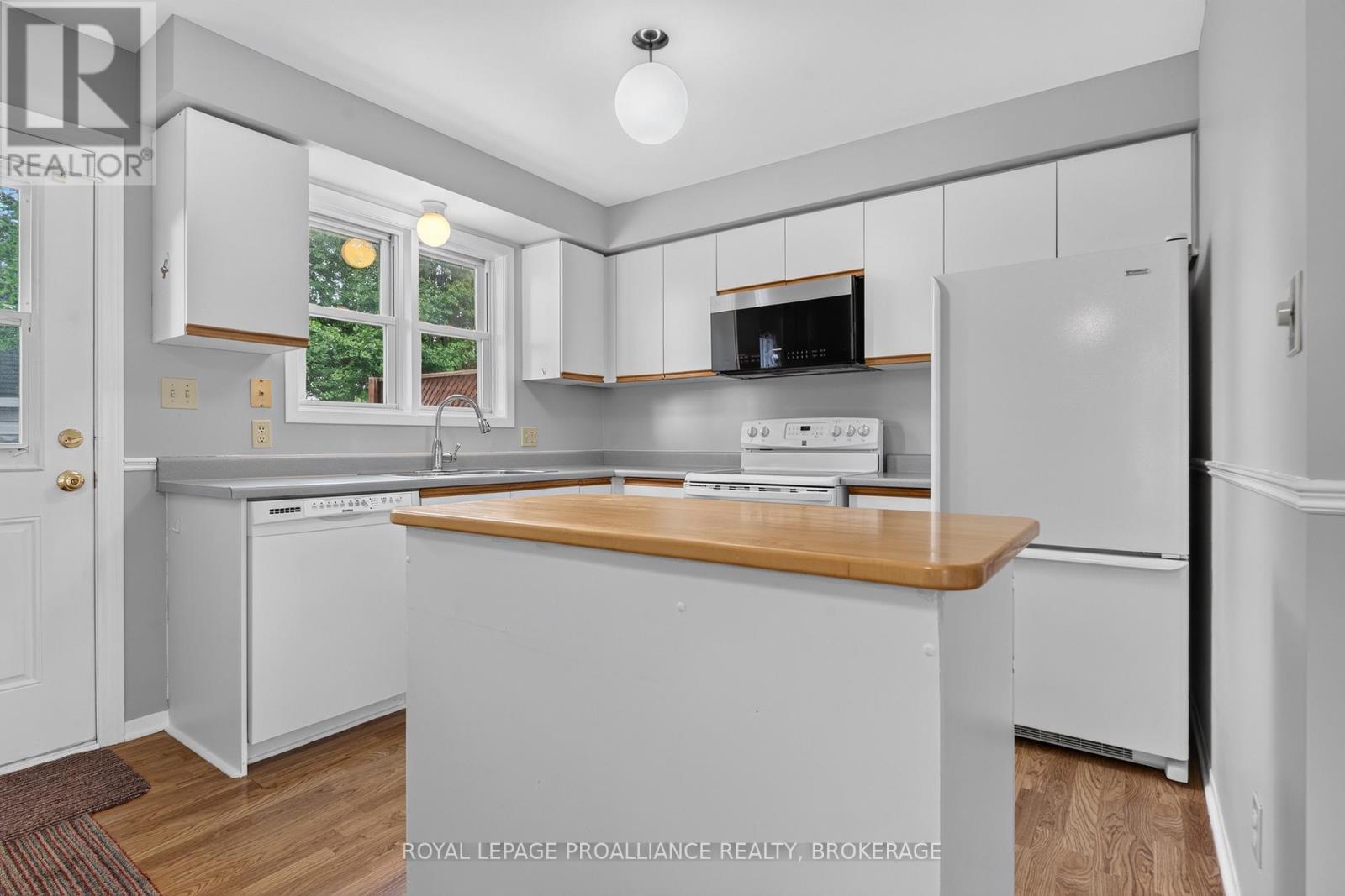 378 Waterloo Drive, Kingston, Ontario  K7M 8X6 - Photo 11 - X13754194