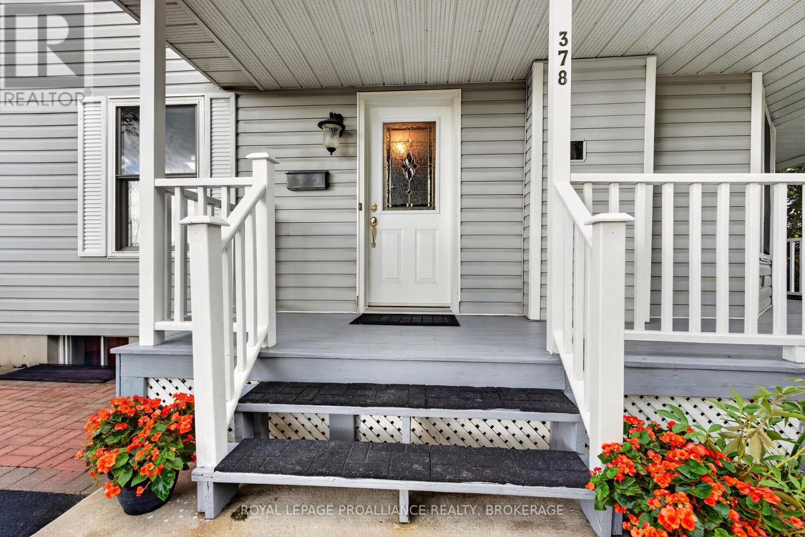 378 Waterloo Drive, Kingston, Ontario  K7M 8X6 - Photo 4 - X13754194