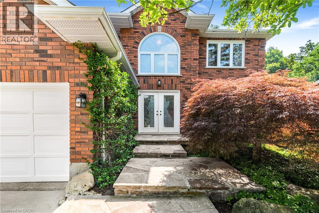 59 Renata Court, Dundas, Ontario  L9H 6X2 - Photo 4 - 40861196