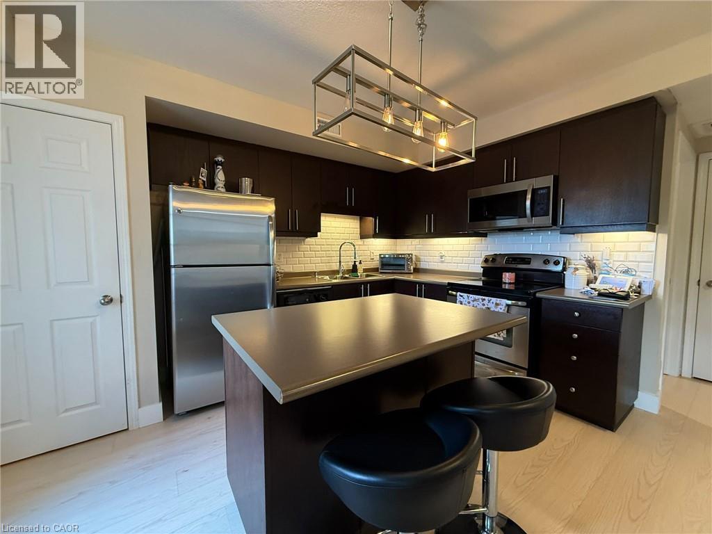 255 Maitland Street Unit# 5j, Kitchener, Ontario  N2R 0C8 - Photo 2 - 40861086