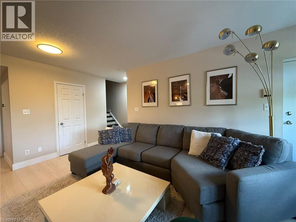 255 Maitland Street Unit# 5j, Kitchener, Ontario  N2R 0C8 - Photo 5 - 40861086