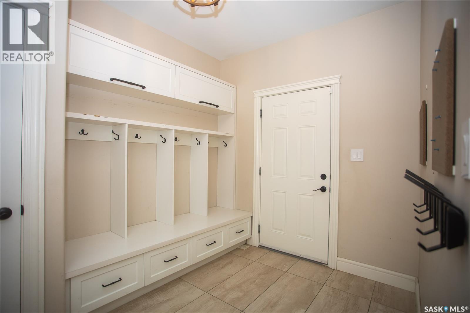 419 Salloum Bay, Saskatoon, Saskatchewan  S7W 0N1 - Photo 35 - SK045537