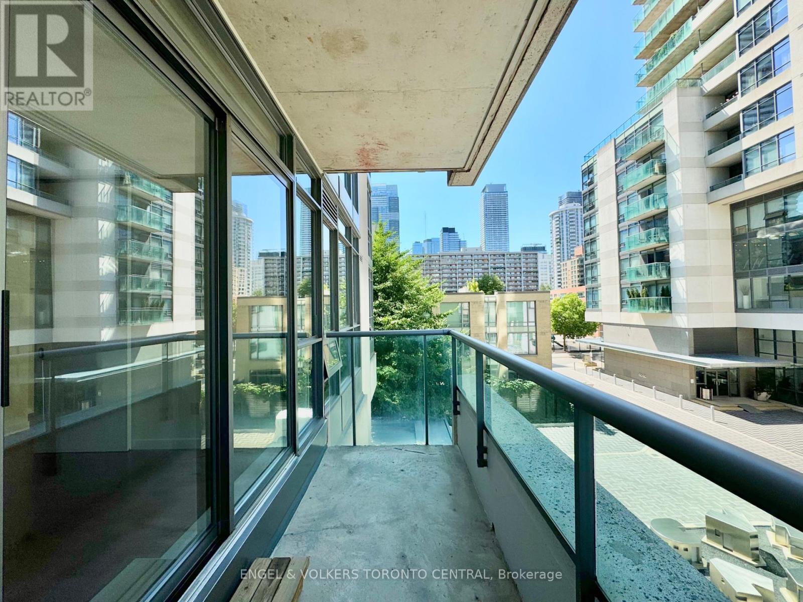 306 - 281 Mutual Street, Toronto, Ontario  M4Y 3C4 - Photo 9 - C13755566