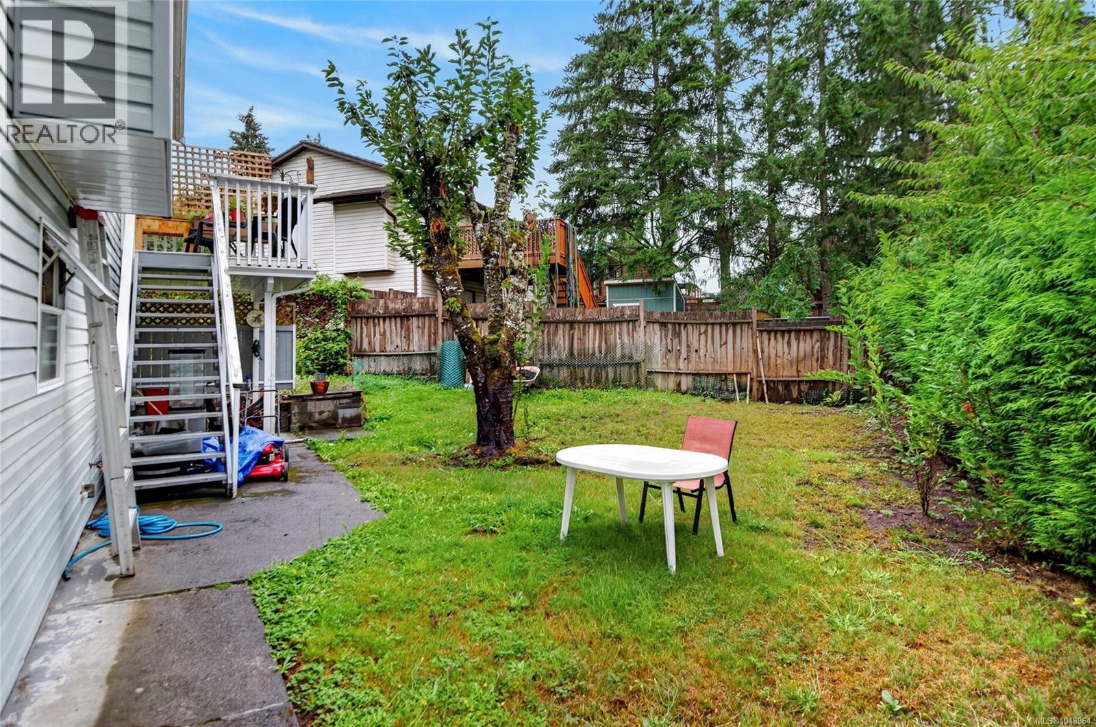 1561 Embleton Cres, Courtenay, British Columbia  V9N 6N7 - Photo 30 - 1048964