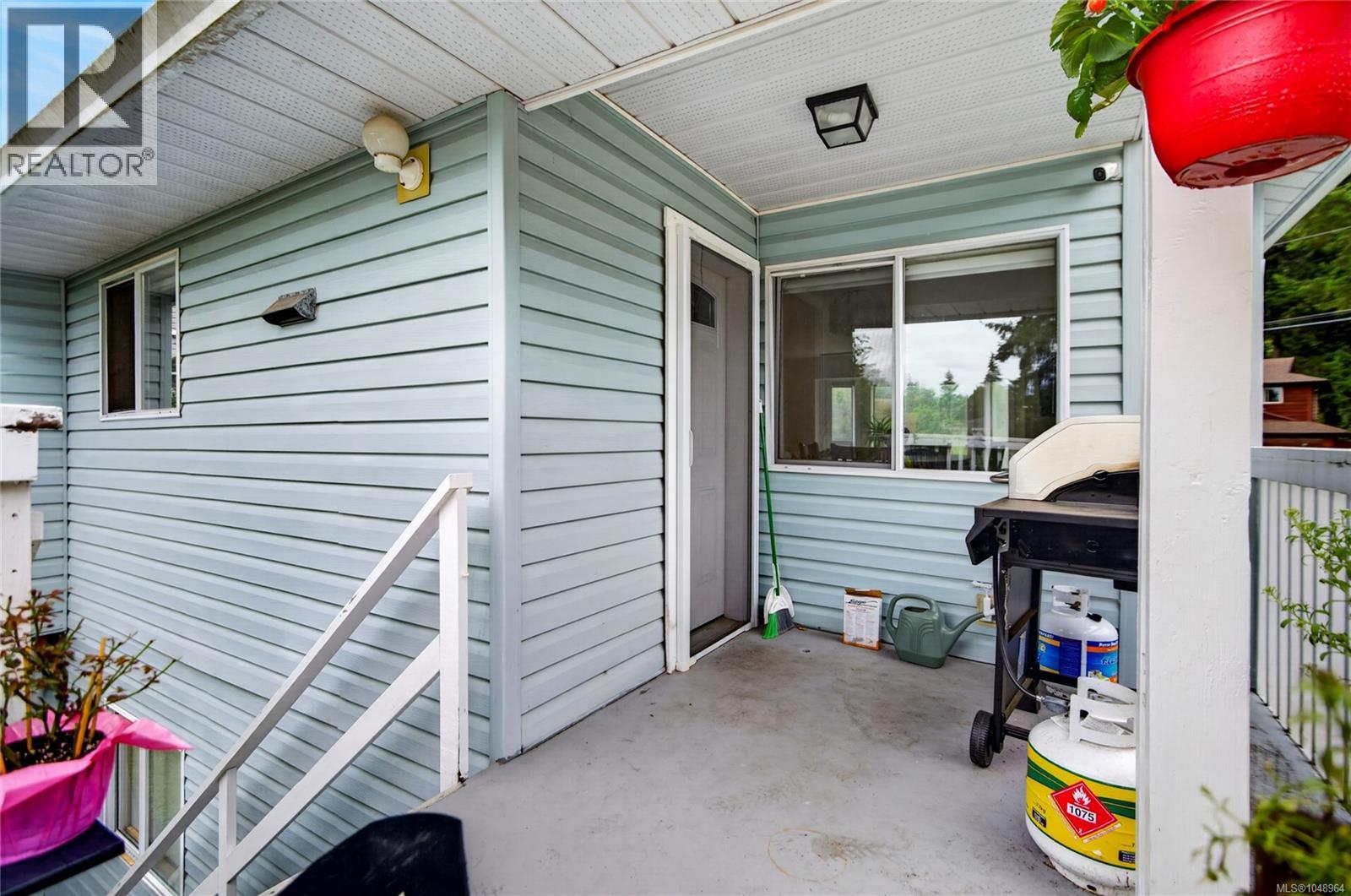 1561 Embleton Cres, Courtenay, British Columbia  V9N 6N7 - Photo 32 - 1048964