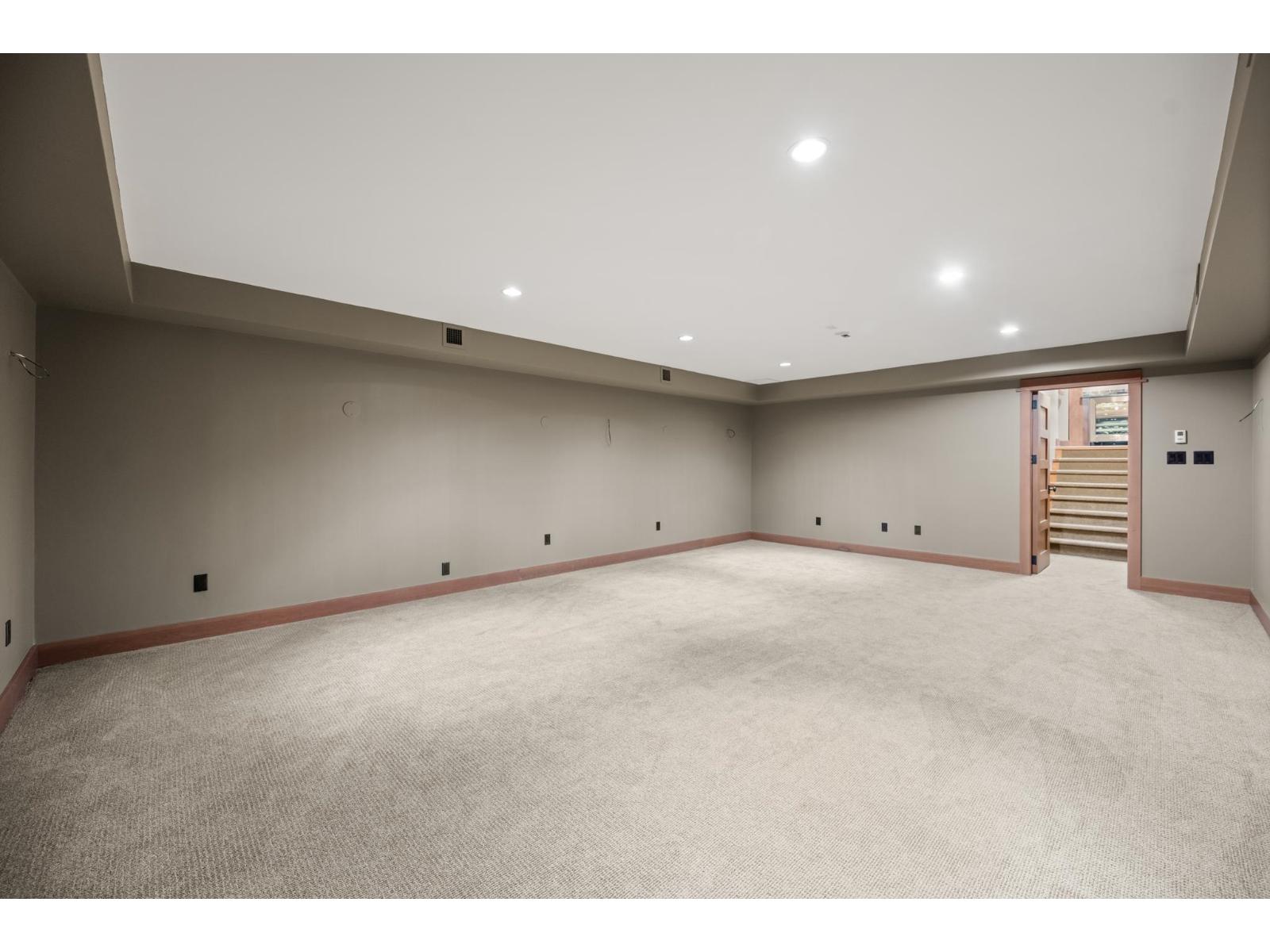2650 Dogwood Drive, Surrey, British Columbia  V4A 3K5 - Photo 34 - R3161994
