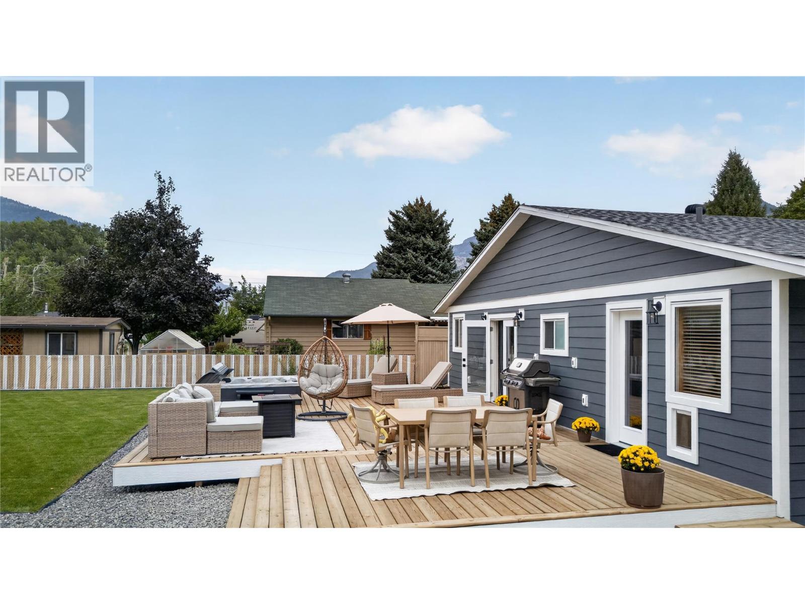 1104 7th Street, Keremeos, British Columbia  V0X 1N3 - Photo 4 - 10399738