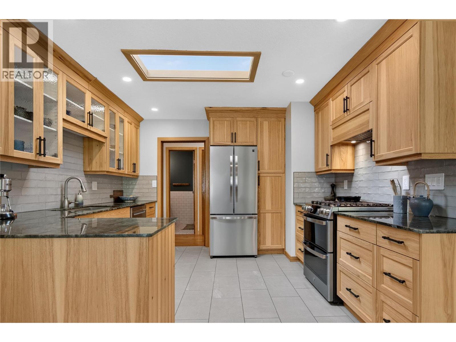 1104 7th Street, Keremeos, British Columbia  V0X 1N3 - Photo 9 - 10399738
