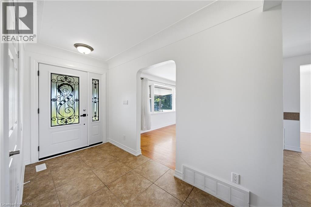 435 Parkside Drive, Waterdown, Ontario  L8B 0Y6 - Photo 7 - 40861185