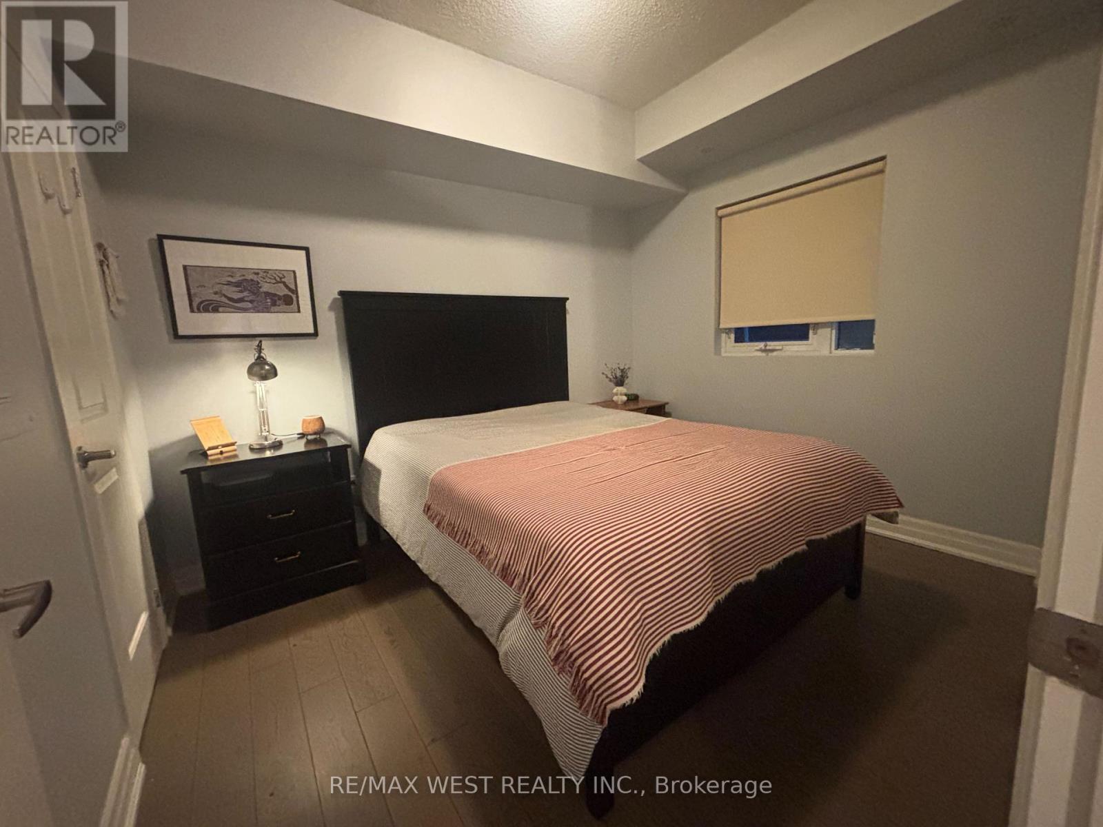 102 - 5 Sousa Mendes Street, Toronto, Ontario  M6P 0A8 - Photo 7 - W13513378