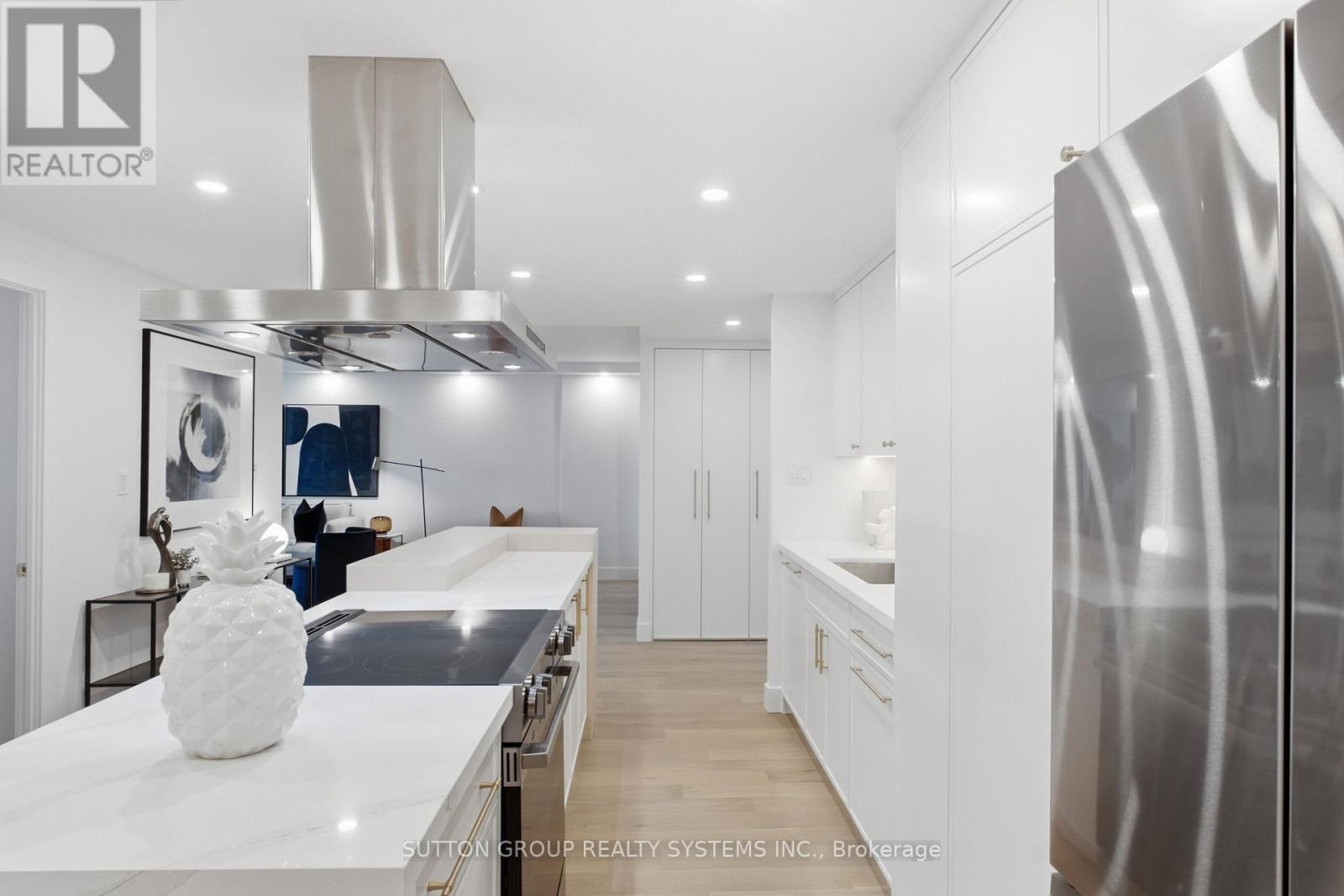 1504 - 812 Burnhamthorpe Road, Toronto, Ontario  M9C 4W1 - Photo 14 - W13755536