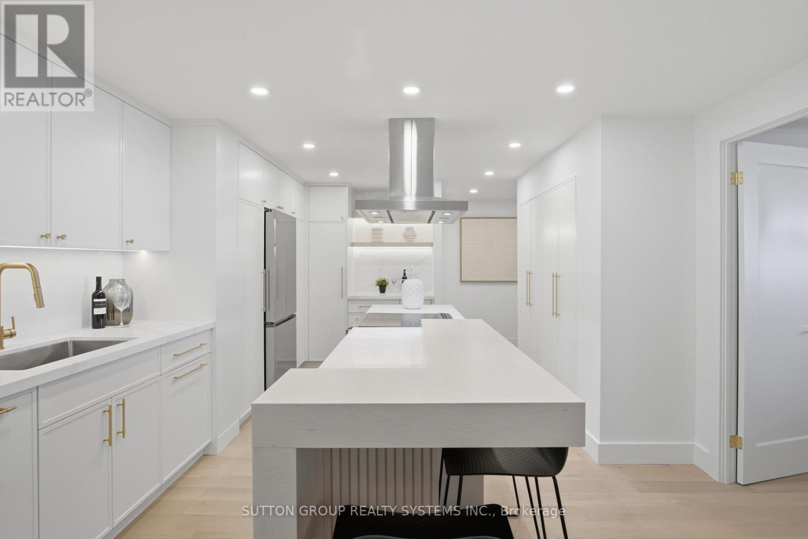 1504 - 812 Burnhamthorpe Road, Toronto, Ontario  M9C 4W1 - Photo 17 - W13755536