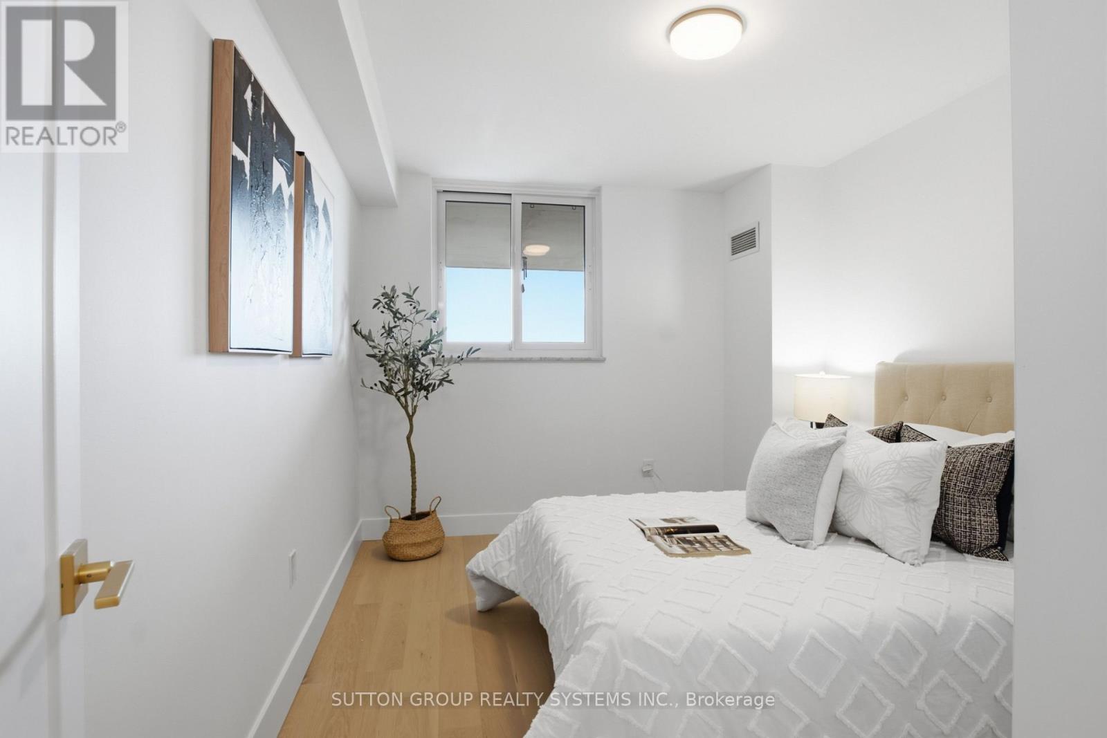 1504 - 812 Burnhamthorpe Road, Toronto, Ontario  M9C 4W1 - Photo 29 - W13755536