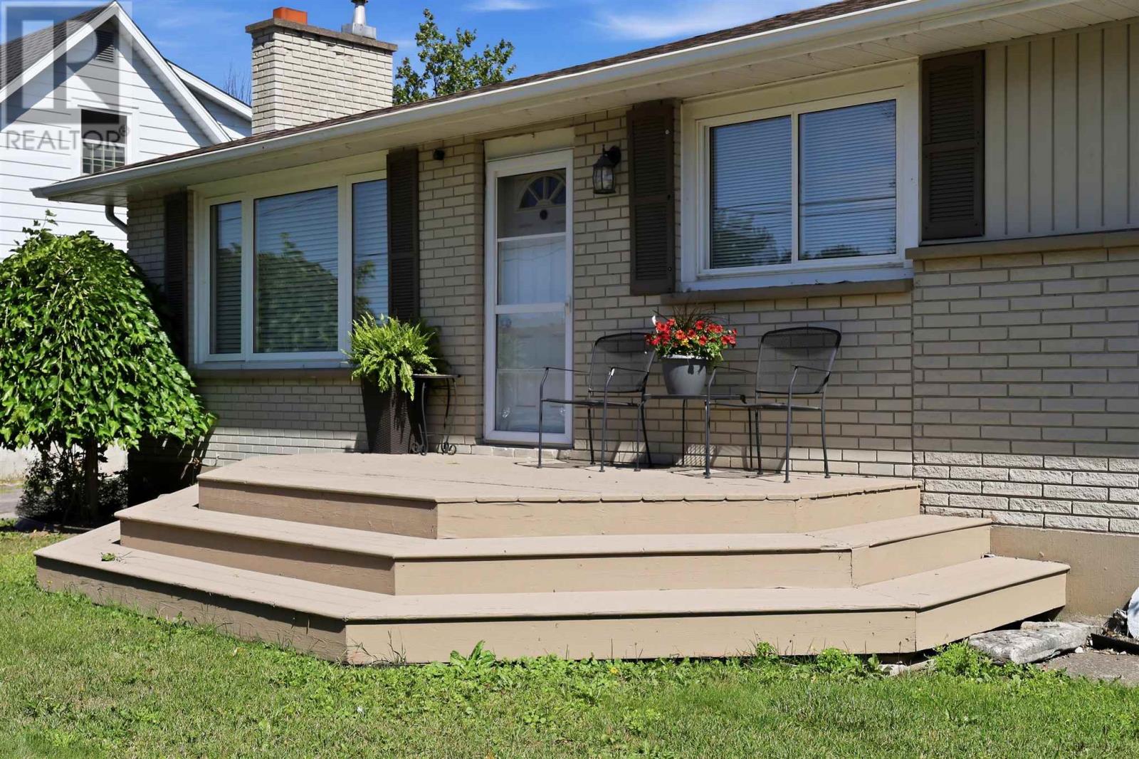 214 Reid St, Sault Ste. Marie, Ontario  P6B 4T9 - Photo 3 - SM262455