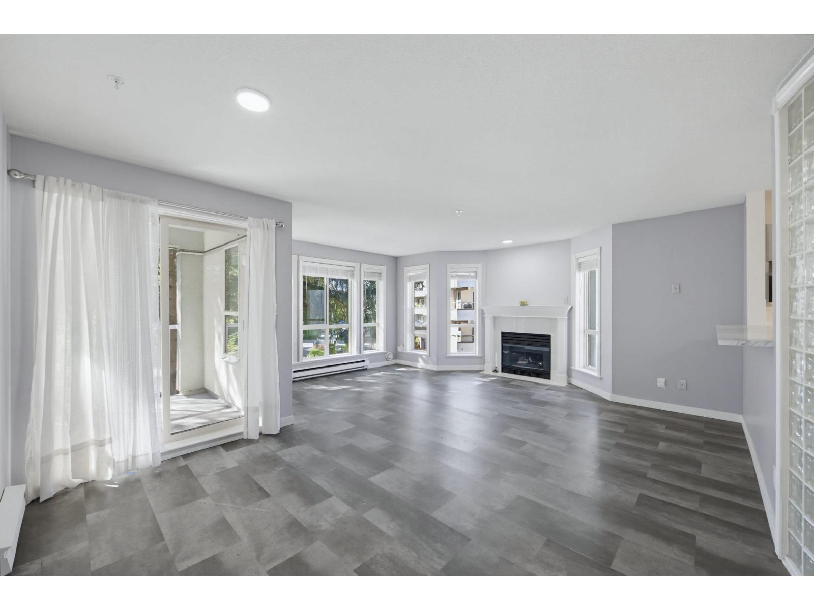311 2575 Ware Street, Abbotsford, British Columbia  V2S 3E2 - Photo 4 - R3162367