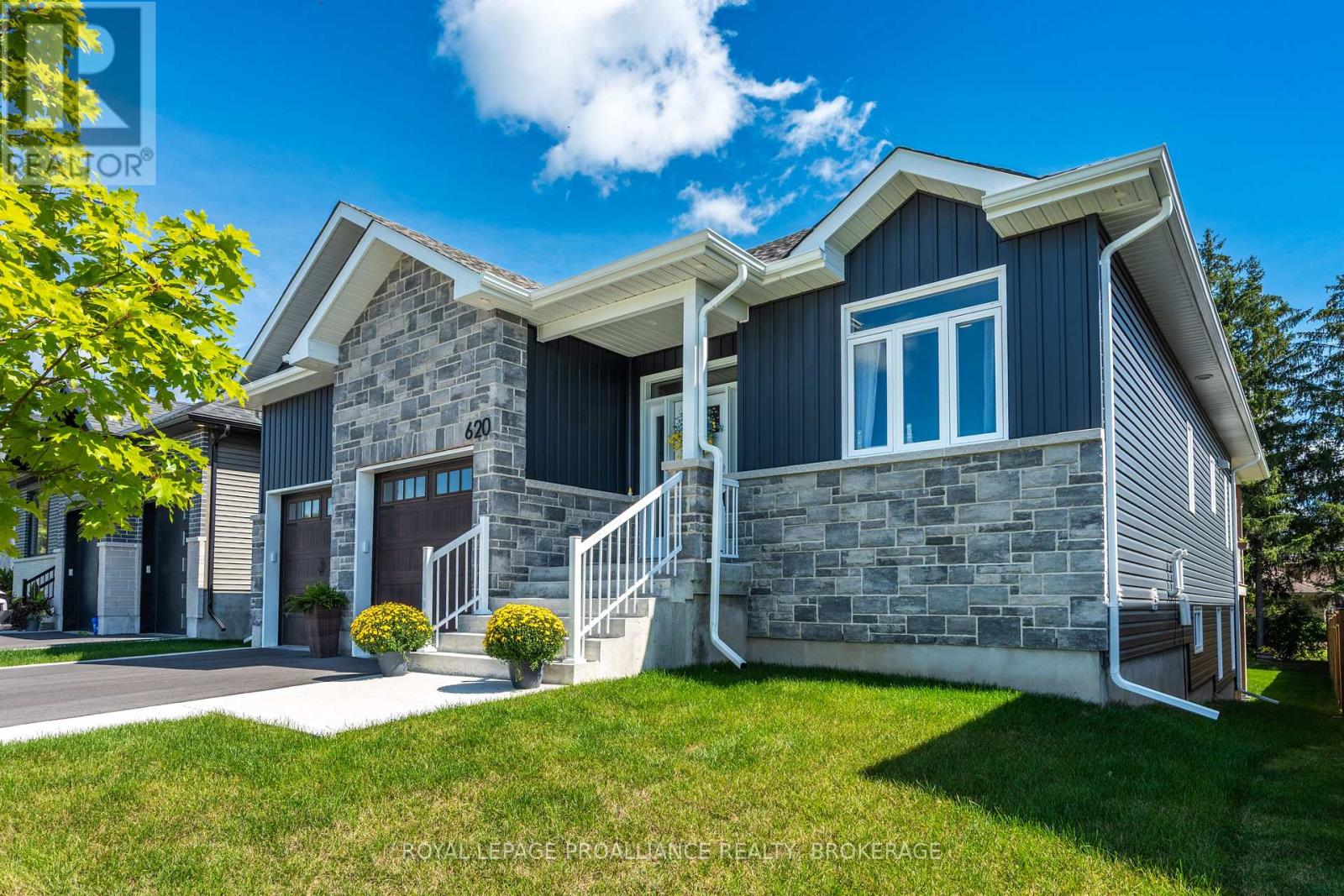 620 Graceland Avenue, Kingston, Ontario  K7M 7P7 - Photo 2 - X13755640