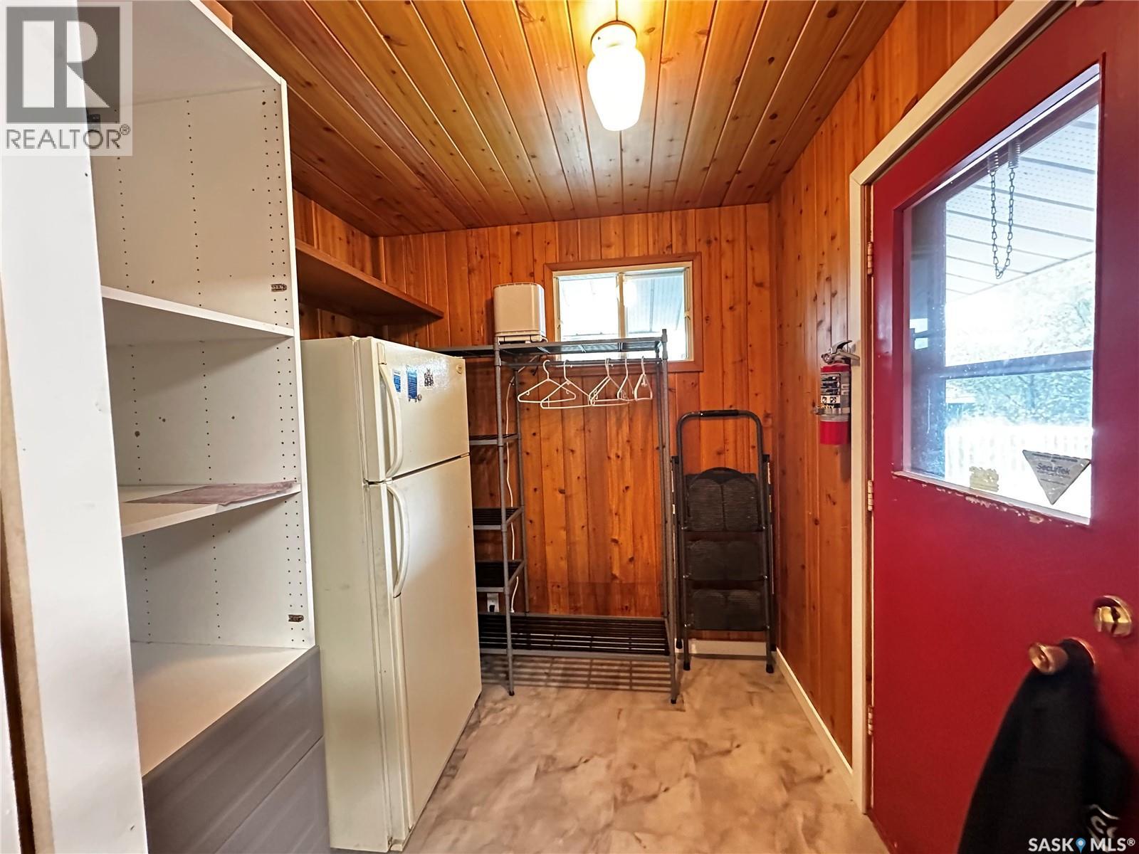 603 3rd Avenue Nw, Weyburn, Saskatchewan  S4H 1R2 - Photo 20 - SK047812