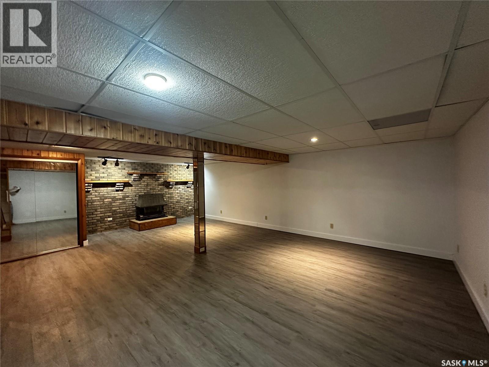 603 3rd Avenue Nw, Weyburn, Saskatchewan  S4H 1R2 - Photo 23 - SK047812