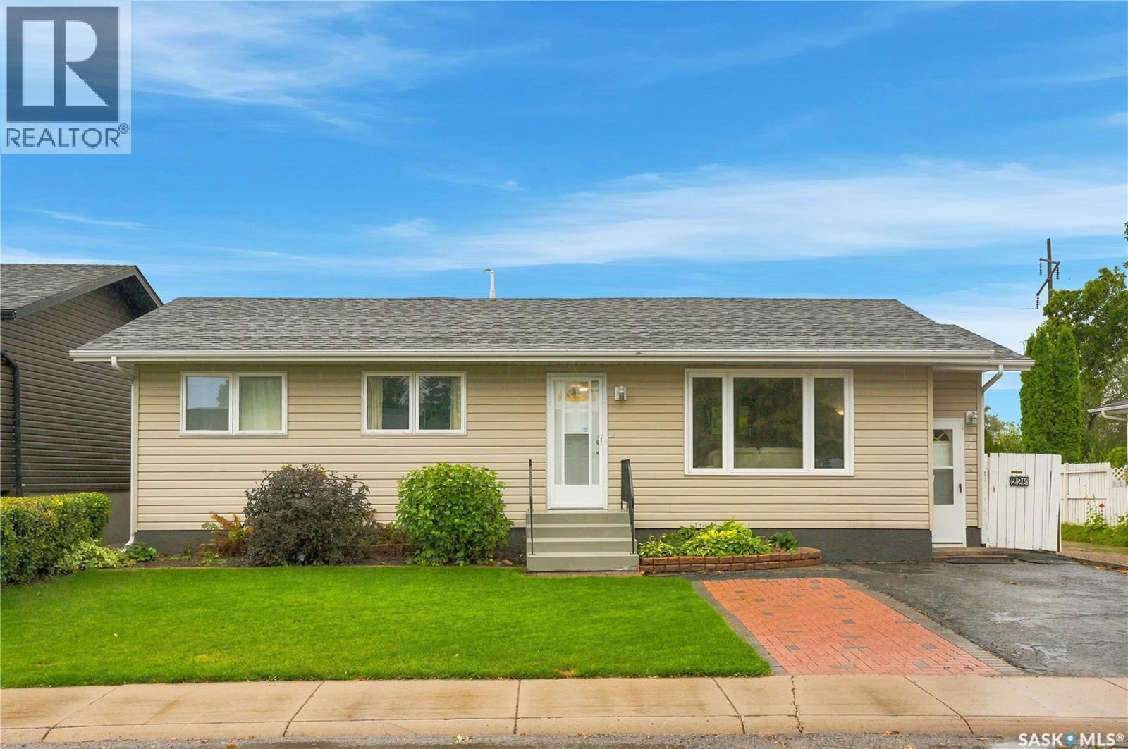 226 Dickey CRESCENT, saskatoon, Saskatchewan