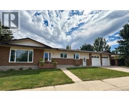 3 Kings Crescent S, Lethbridge, Alberta