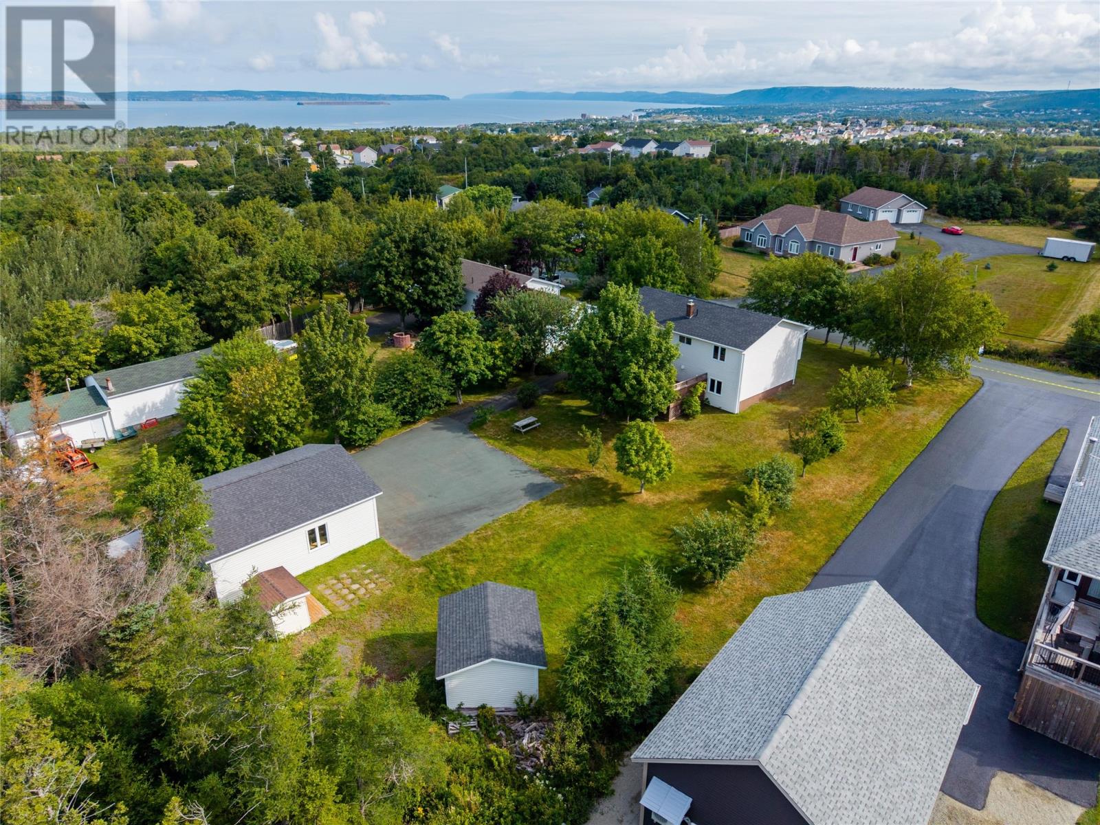 24 Middle Ridge Road, Conception Bay South — photo 5