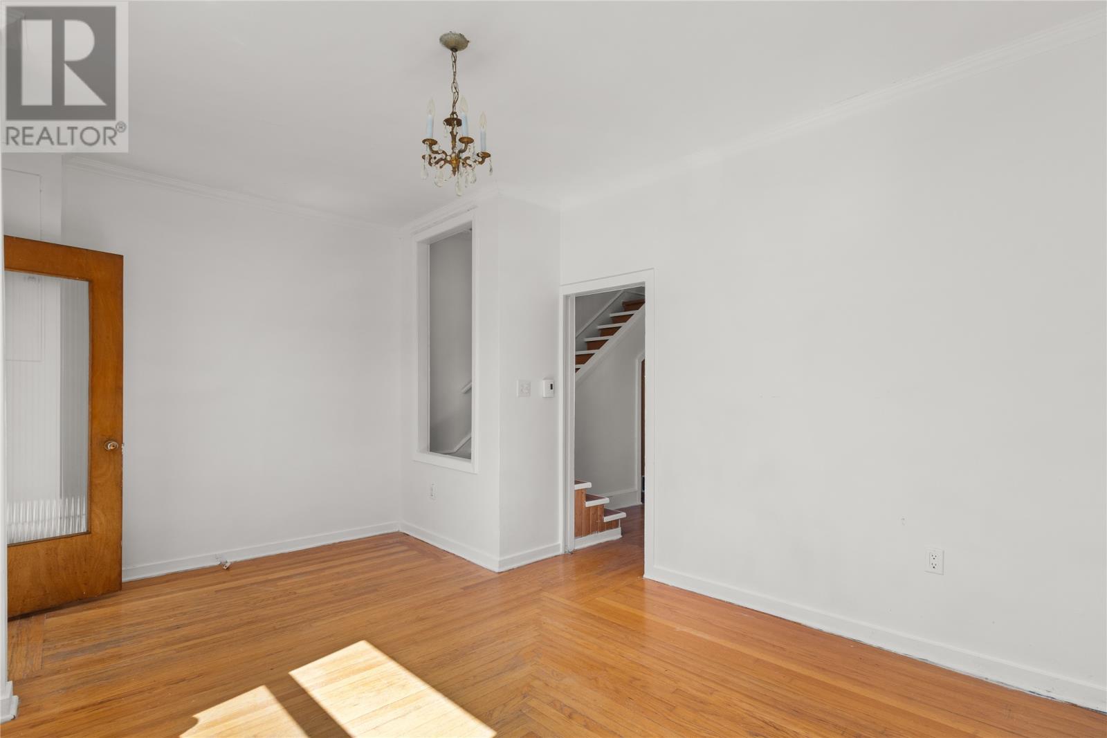 6 Franklyn Avenue, St. John's — photo 3