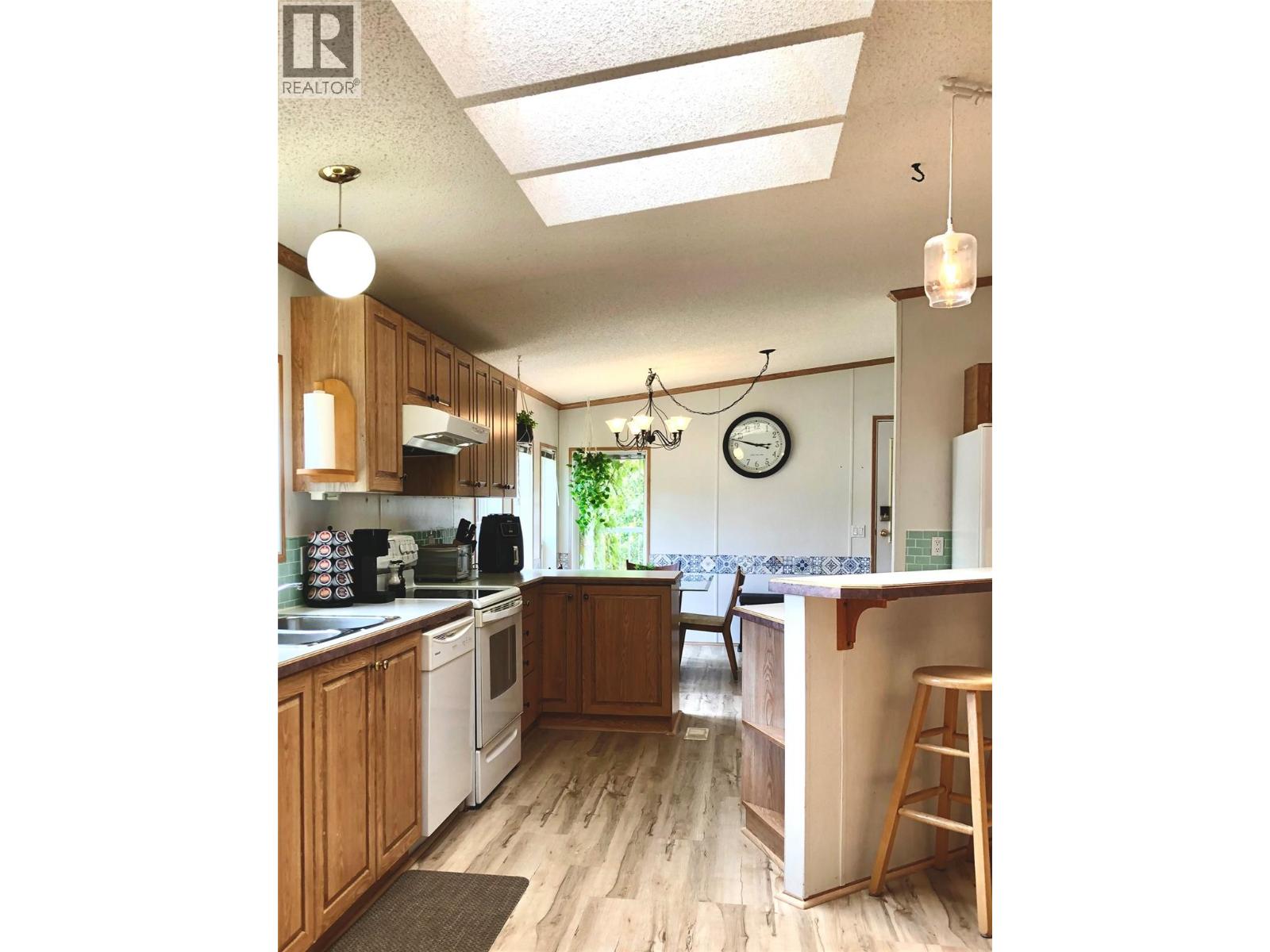 1201 Sycamore Road, Sparwood, British Columbia  V0B 2G2 - Photo 8 - 10400062