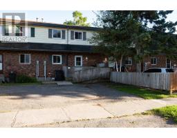 454 WENTWORTH CRESCENT, Thunder Bay, Ontario