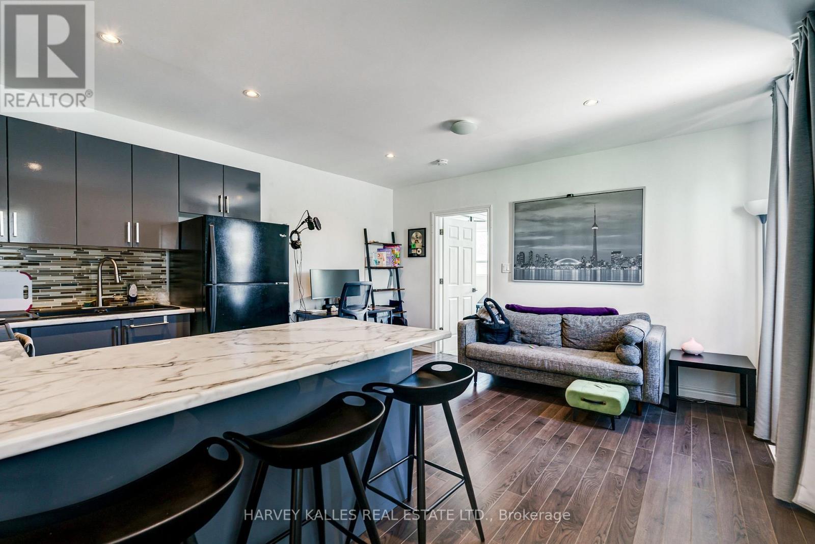Unit A - 429 Vaughan Road, Toronto, Ontario  M6C 2P1 - Photo 8 - C13755658