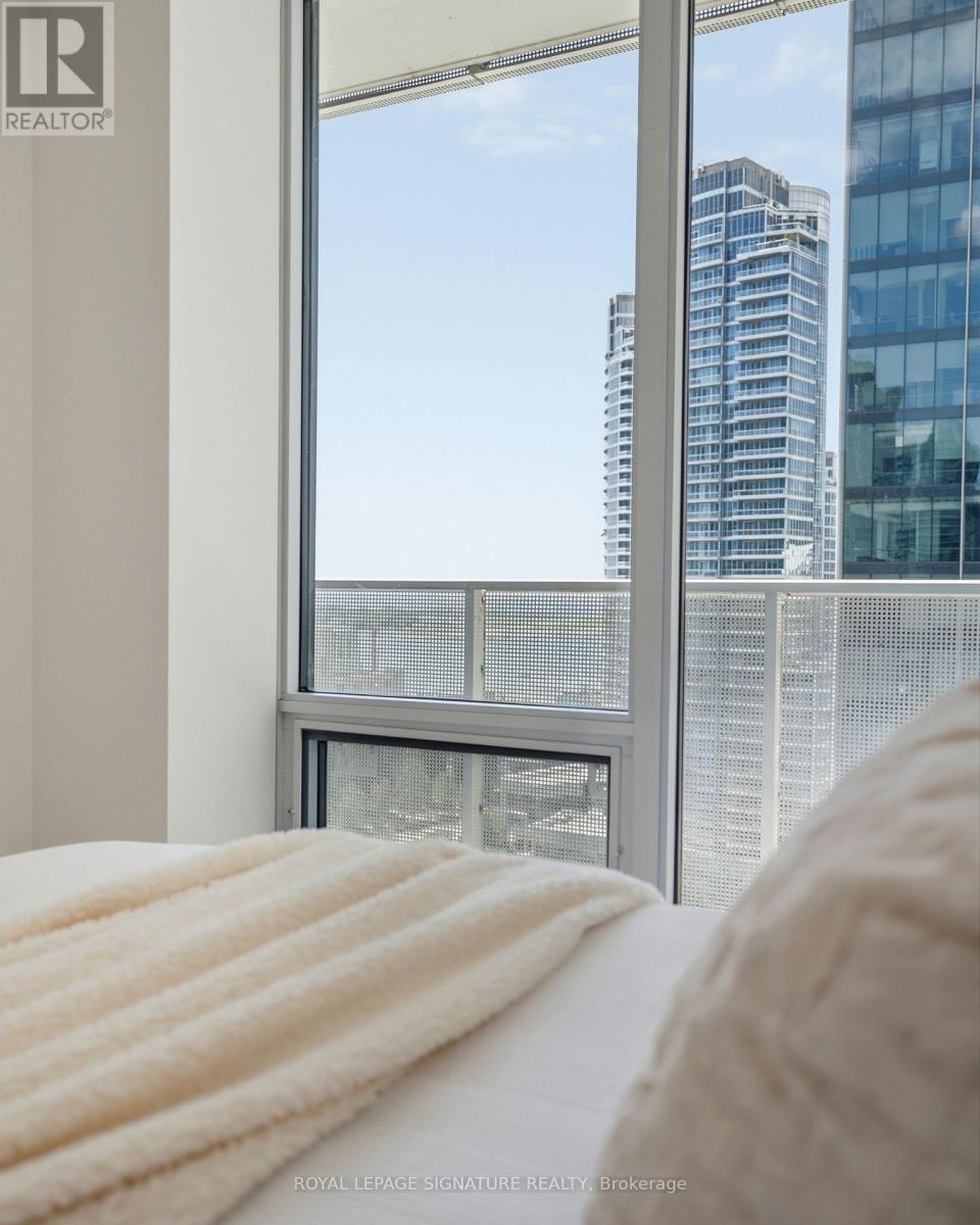 1710 - 88 Harbour Street, Toronto, Ontario  M5J 0C3 - Photo 16 - C13755680