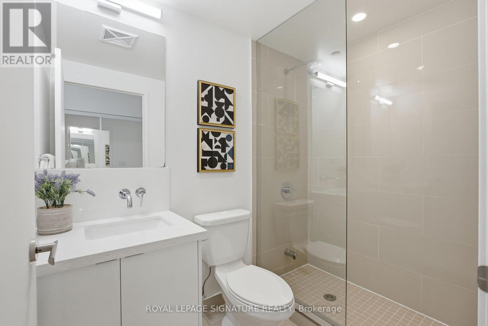 1710 - 88 Harbour Street, Toronto, Ontario  M5J 0C3 - Photo 19 - C13755680
