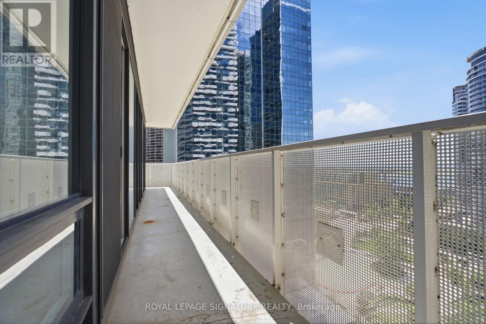 1710 - 88 Harbour Street, Toronto, Ontario  M5J 0C3 - Photo 31 - C13755680