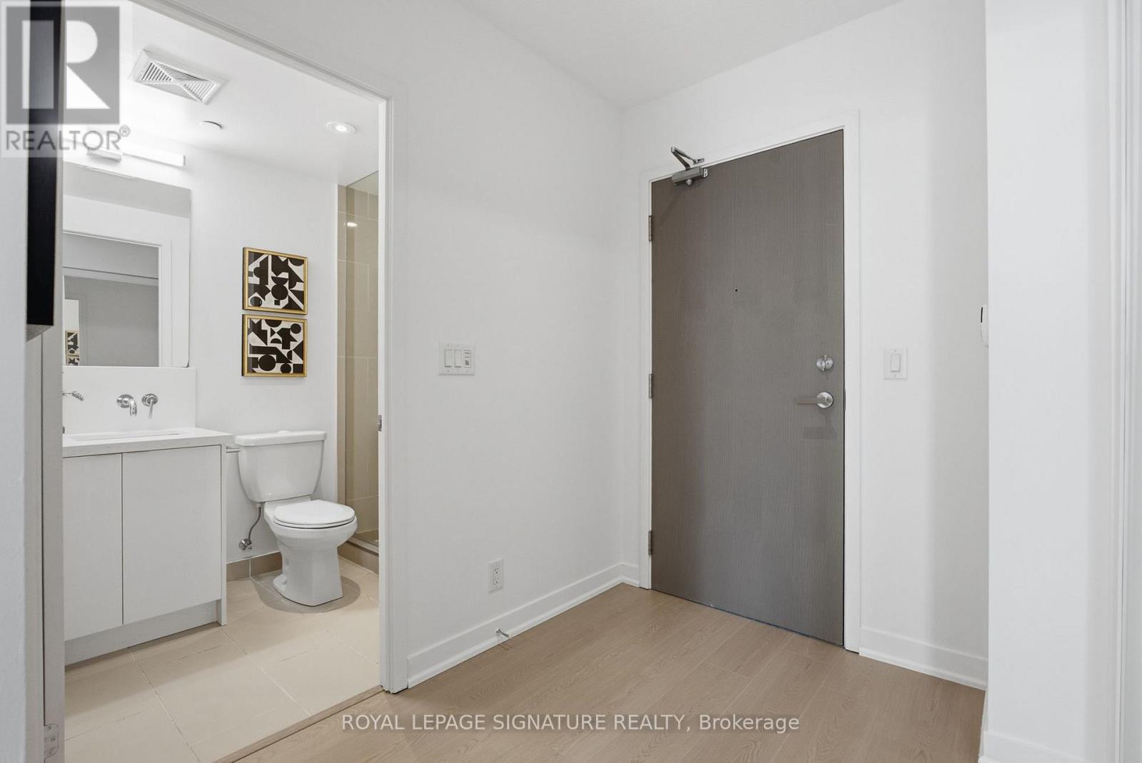 1710 - 88 Harbour Street, Toronto, Ontario  M5J 0C3 - Photo 4 - C13755680