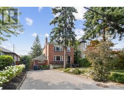 84 LYNNHAVEN ROAD, Toronto, Ontario