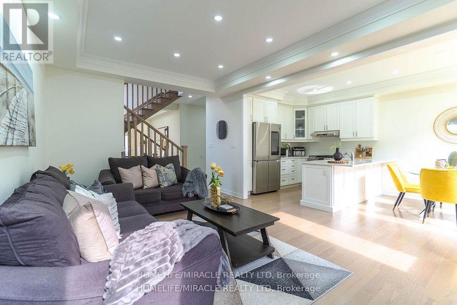 3059 Hollyberry Trail, Pickering, Ontario L1X 0N5 - Photo 10 - E13755648