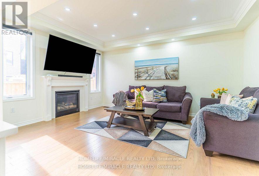 3059 Hollyberry Trail, Pickering, Ontario L1X 0N5 - Photo 13 - E13755648