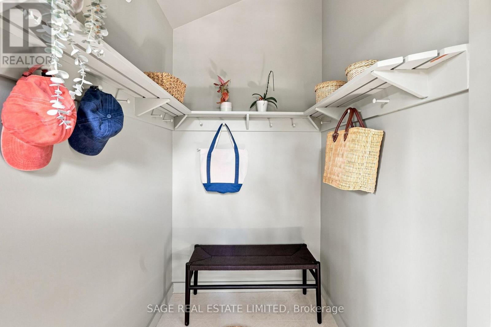 81 Woodfield Road, Toronto, Ontario  M4L 2W5 - Photo 16 - E13755710