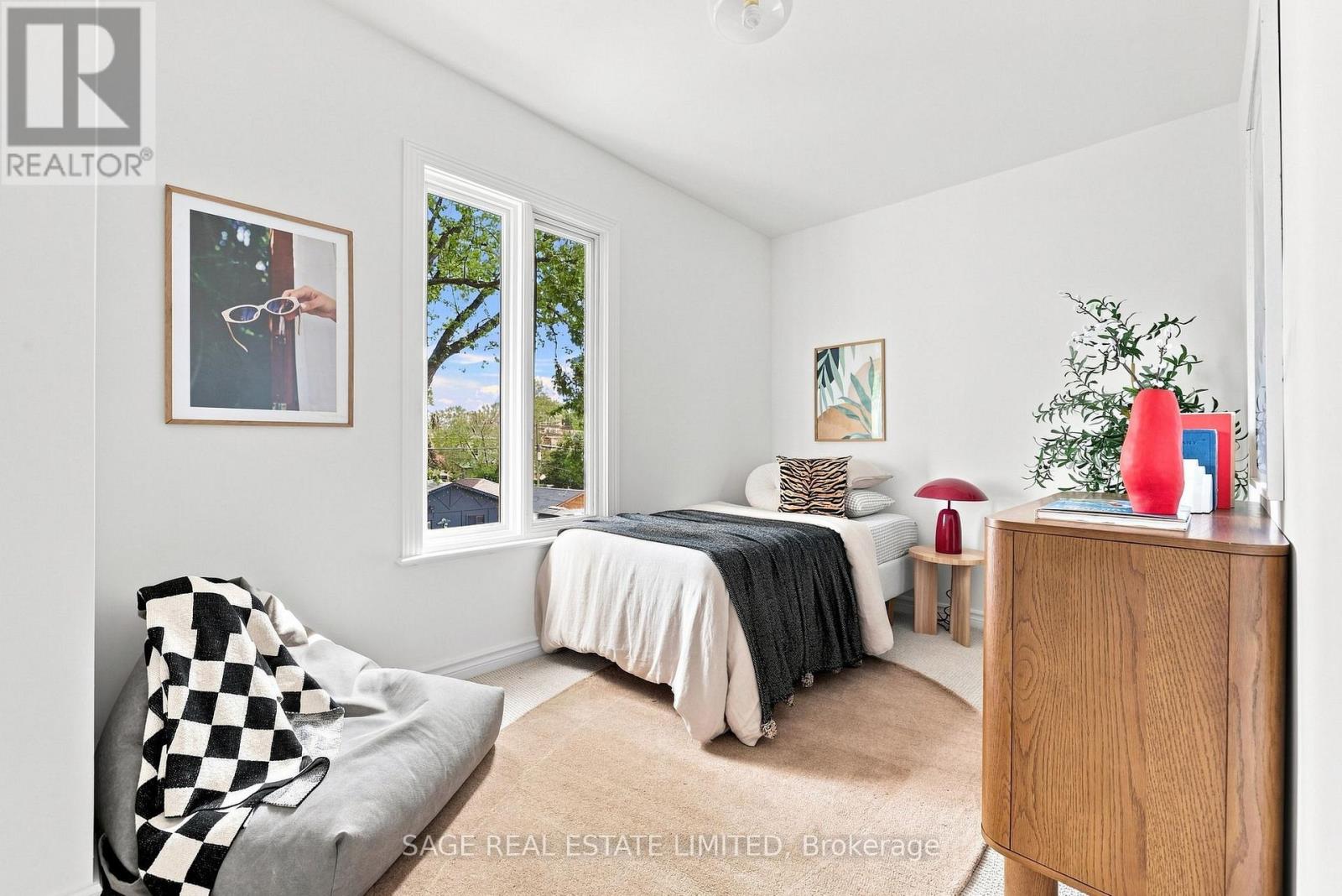 81 Woodfield Road, Toronto, Ontario  M4L 2W5 - Photo 17 - E13755710