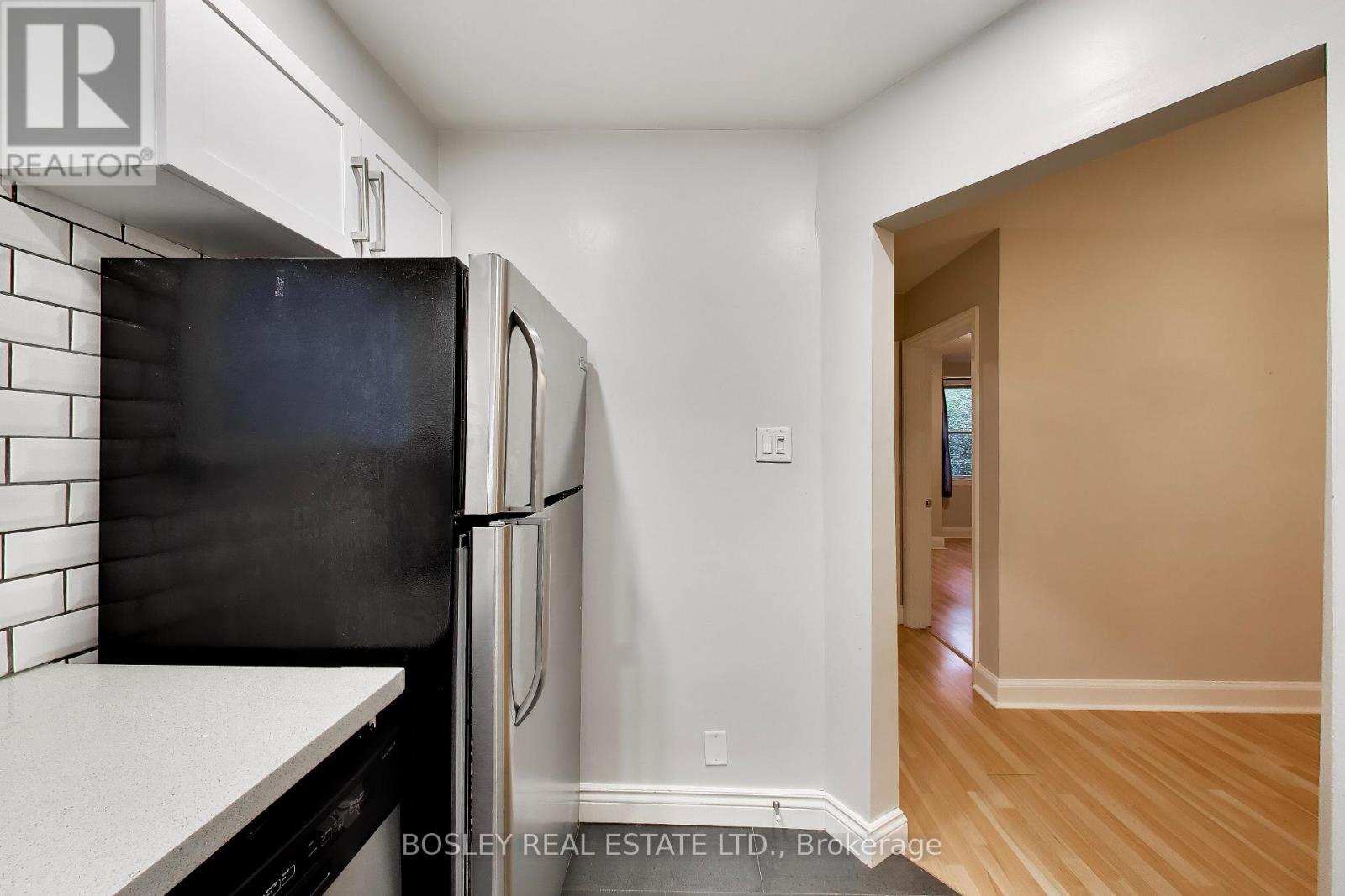 Main - 100 Kildonan Drive, Toronto, Ontario  M1N 3B8 - Photo 5 - E13755716