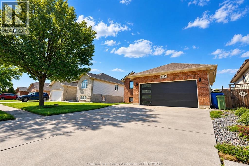 1035 Treverton Crescent, Windsor, Ontario  N8P 1K2 - Photo 2 - 26021880