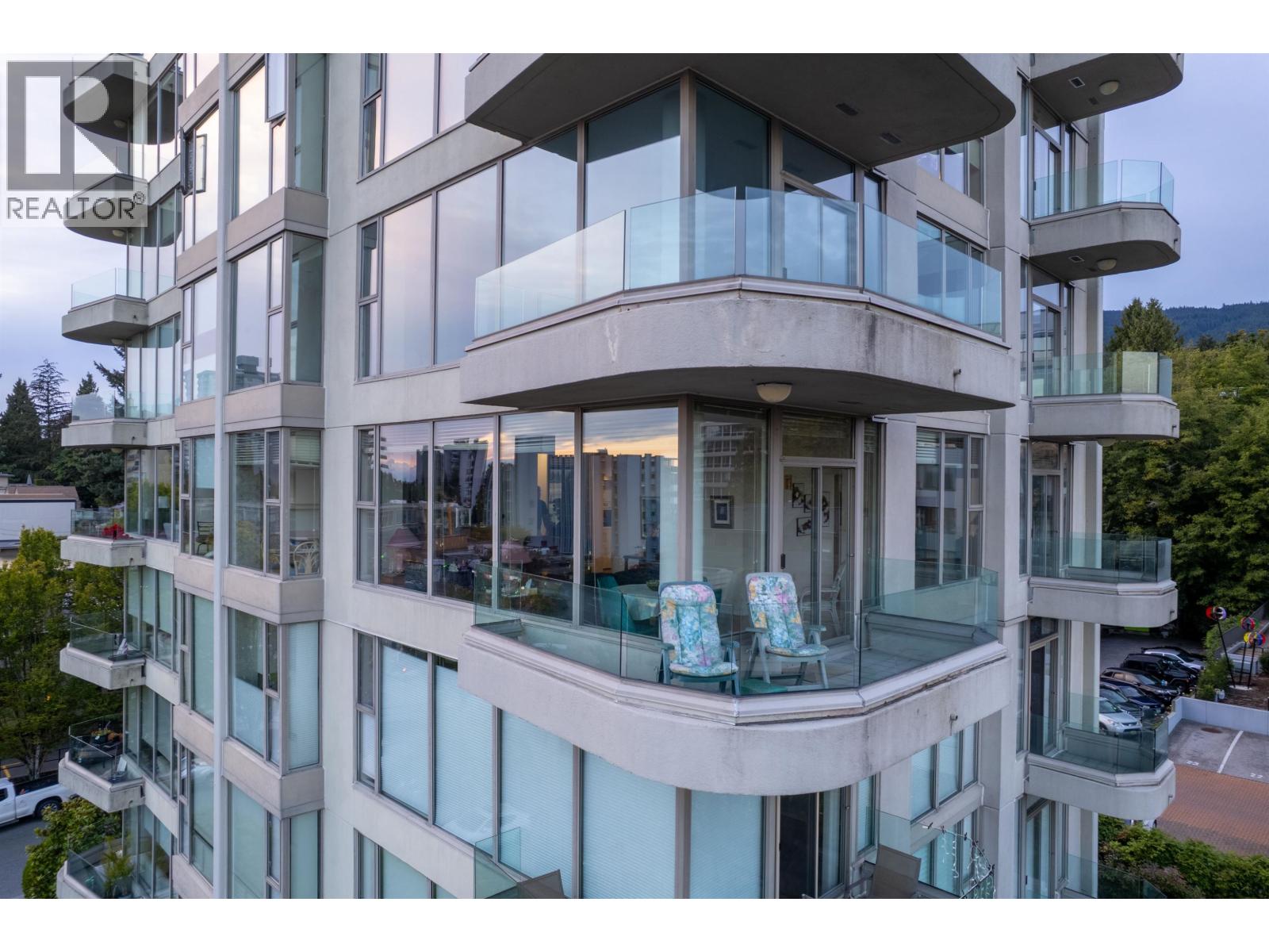 502 570 18th Street, West Vancouver, British Columbia  V7V 3V7 - Photo 2 - R3162237